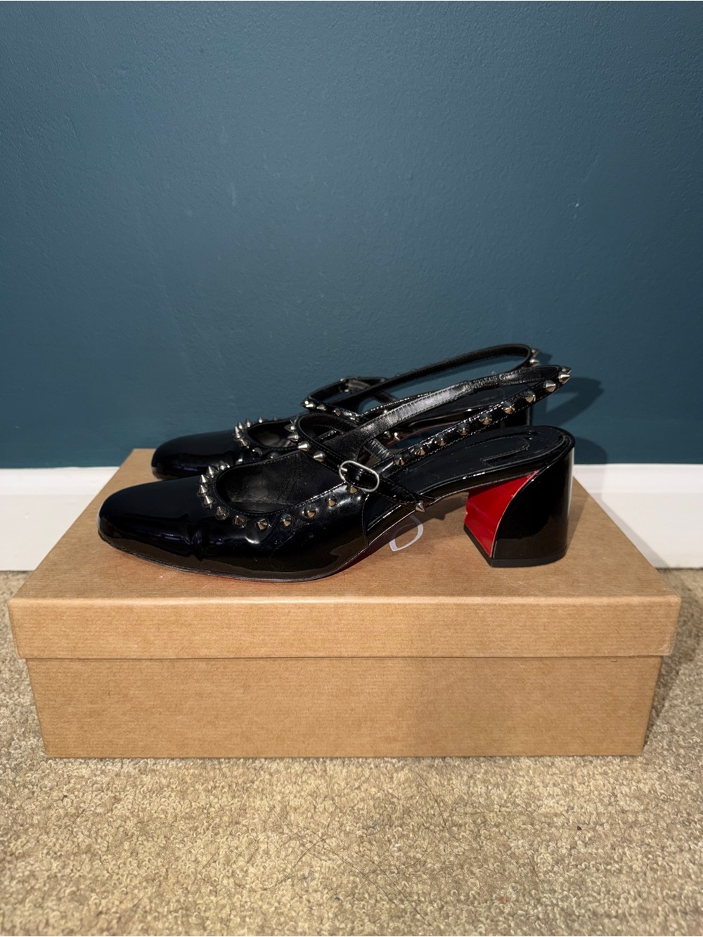 *AUTHENTIC* Christian Louboutin Slingback Pump - Picture 5 of 8